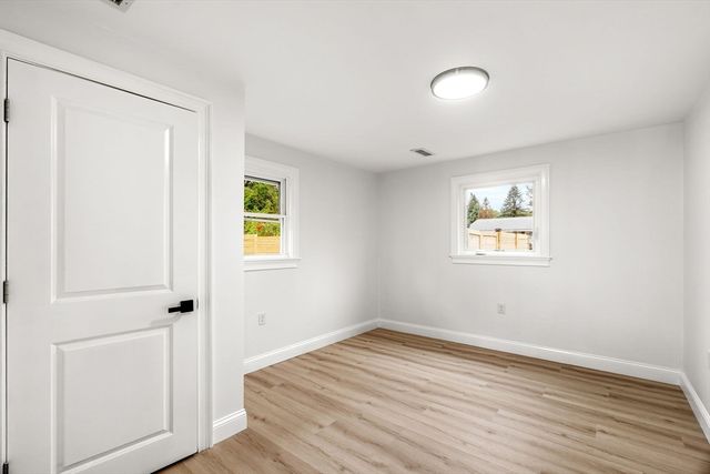 12 Exeter St, Danvers, MA 01923