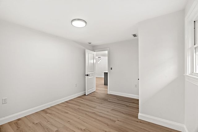 12 Exeter St, Danvers, MA 01923