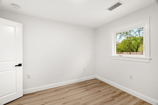 12 Exeter St, Danvers, MA 01923