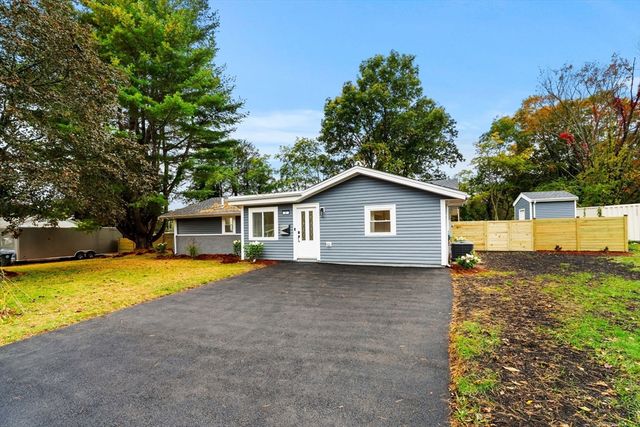 12 Exeter St, Danvers, MA 01923