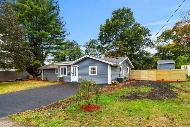 12 Exeter St, Danvers, MA 01923