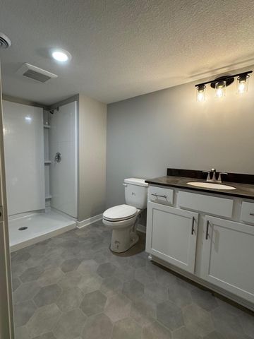 1307 13th Avenue NW, Rochester, MN 55901