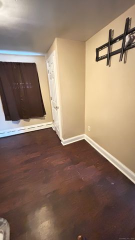 341 Oak Street, Waterbury, CT 06705