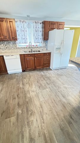 341 Oak Street, Waterbury, CT 06705