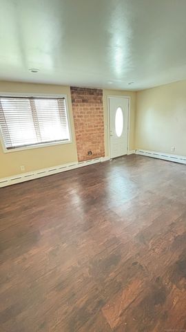 341 Oak Street, Waterbury, CT 06705