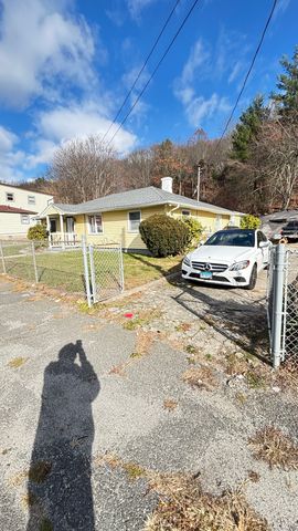 341 Oak Street, Waterbury, CT 06705