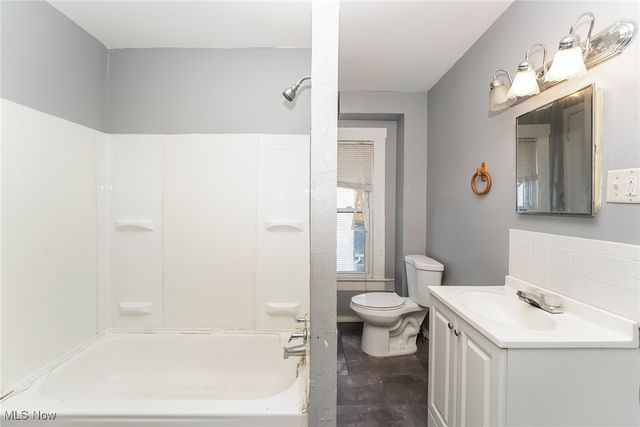 144 Hall Street, Akron, OH 44303