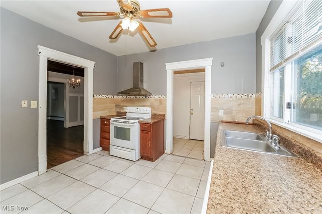 144 Hall Street, Akron, OH 44303