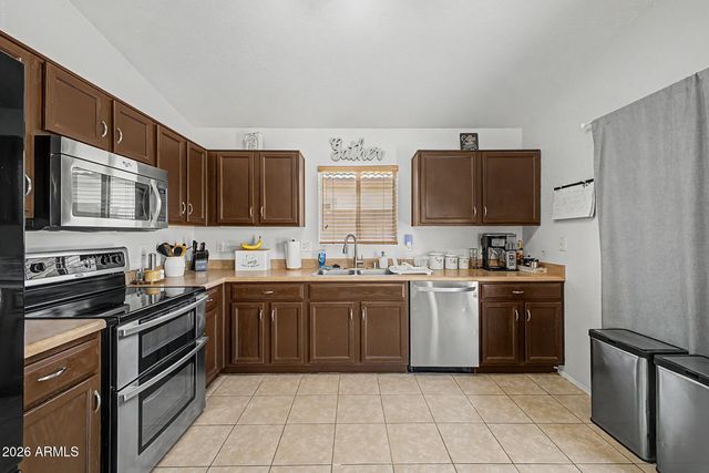 11321 W Pinehollow Drive, Surprise, AZ 85378