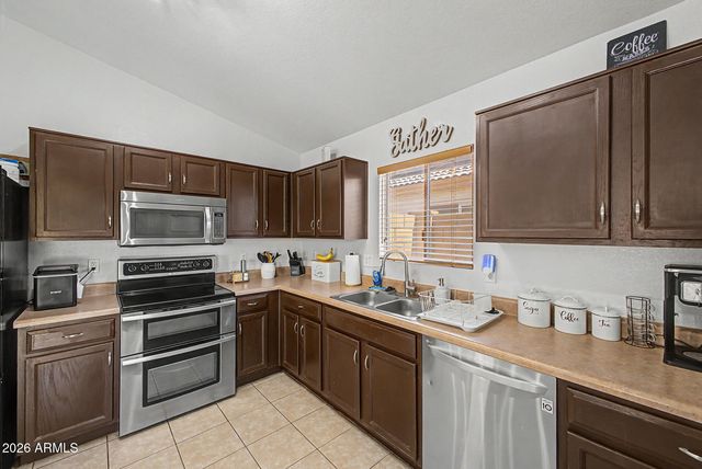 11321 W Pinehollow Drive, Surprise, AZ 85378