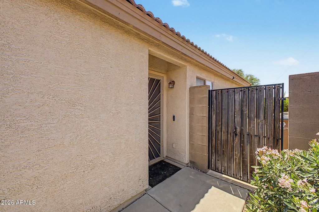 11321 W Pinehollow Drive, Surprise, AZ 85378 — photo 4