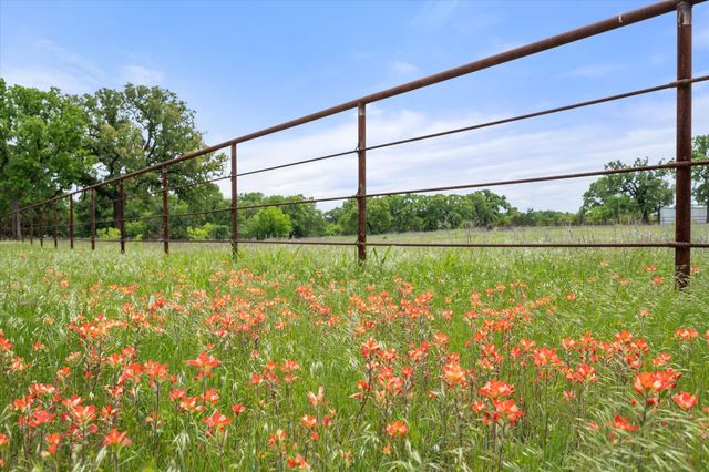 1134 US Highway 380 E, Graham, TX 76450