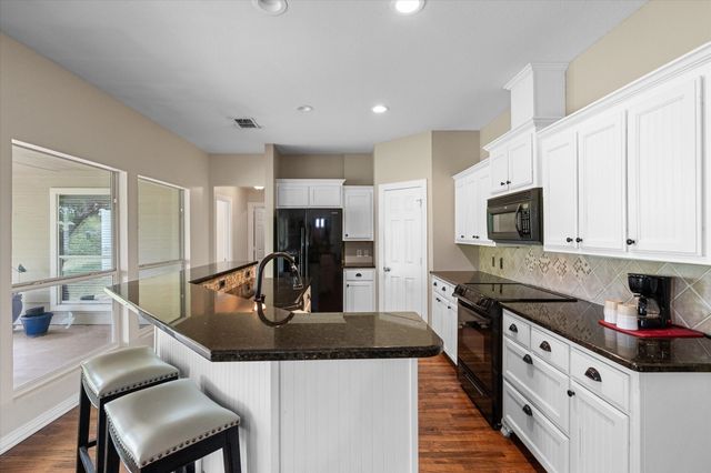 1134 US Highway 380 E, Graham, TX 76450