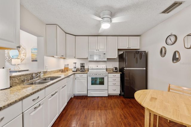 5656 ASHTON LAKE DRIVE 5656, Sarasota, FL 34231