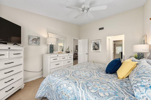 5656 ASHTON LAKE DRIVE 5656, Sarasota, FL 34231