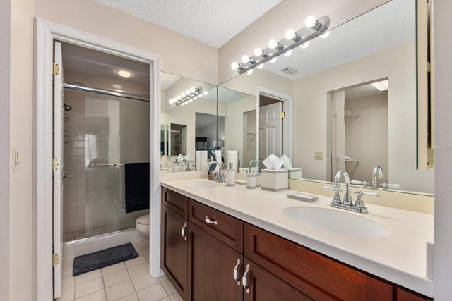 5656 ASHTON LAKE DRIVE 5656, Sarasota, FL 34231