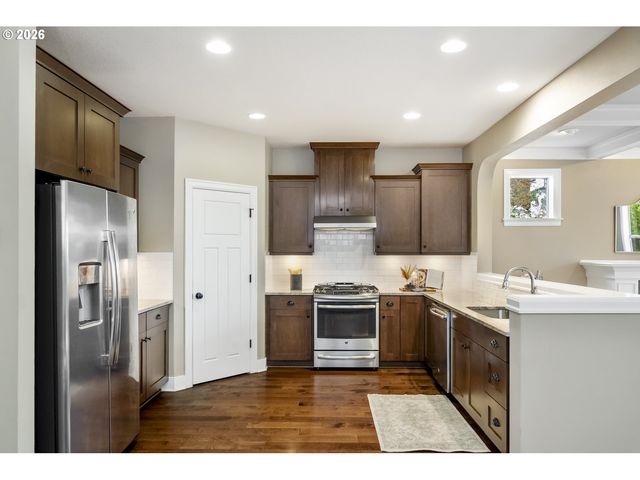 5566 Se INSLEY St, Portland, OR 97206