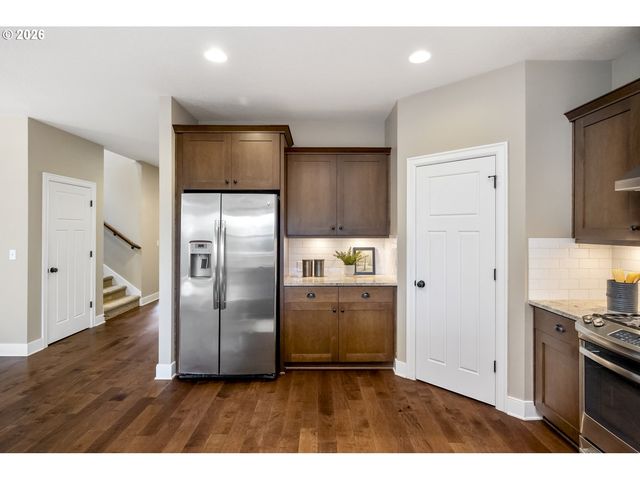 5566 Se INSLEY St, Portland, OR 97206