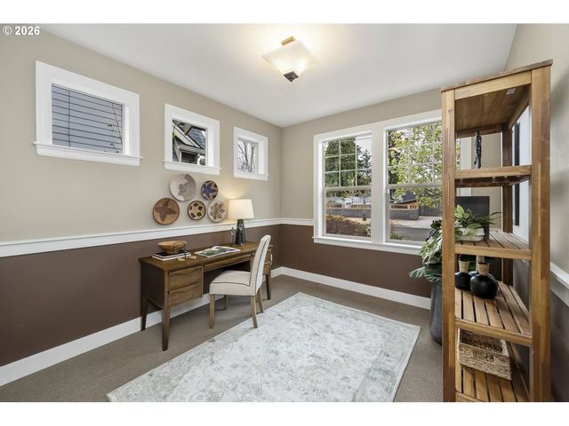 5566 Se INSLEY St, Portland, OR 97206