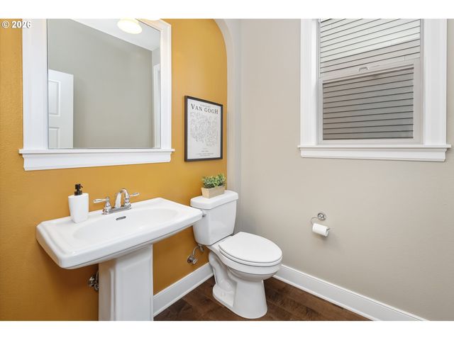 5566 Se INSLEY St, Portland, OR 97206