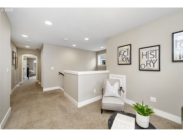 5566 Se INSLEY St, Portland, OR 97206