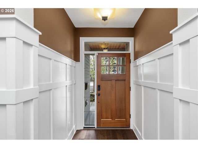 5566 Se INSLEY St, Portland, OR 97206