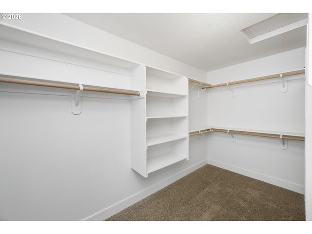 5566 Se INSLEY St, Portland, OR 97206