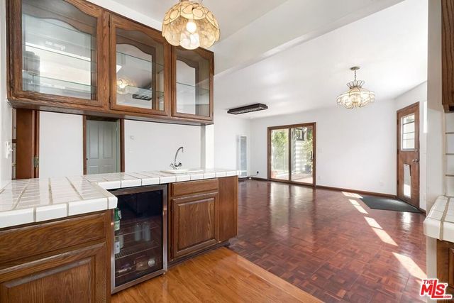 428 S Gretna Green Way, Los Angeles, CA 90049