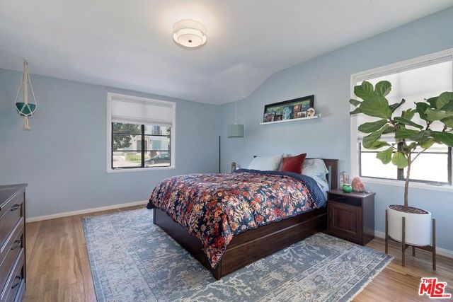 428 S Gretna Green Way, Los Angeles, CA 90049