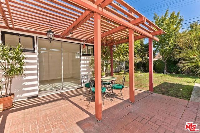 428 S Gretna Green Way, Los Angeles, CA 90049
