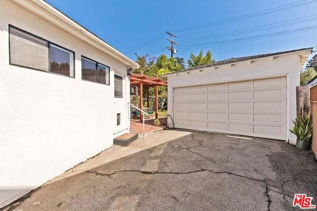 428 S Gretna Green Way, Los Angeles, CA 90049