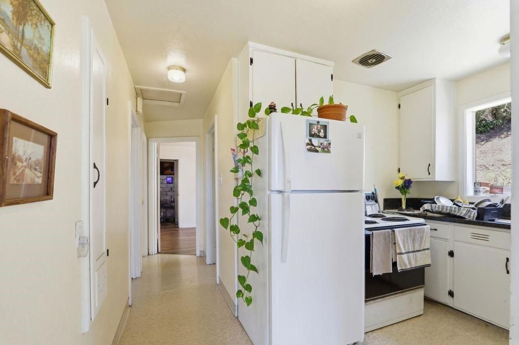 Image 17 of property listing at 15780 Rica Vista Way, San Jose, CA 95127