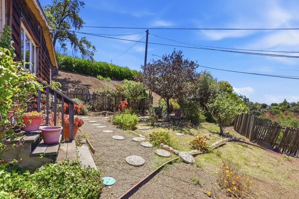Image 28 of property listing at 15780 Rica Vista Way, San Jose, CA 95127