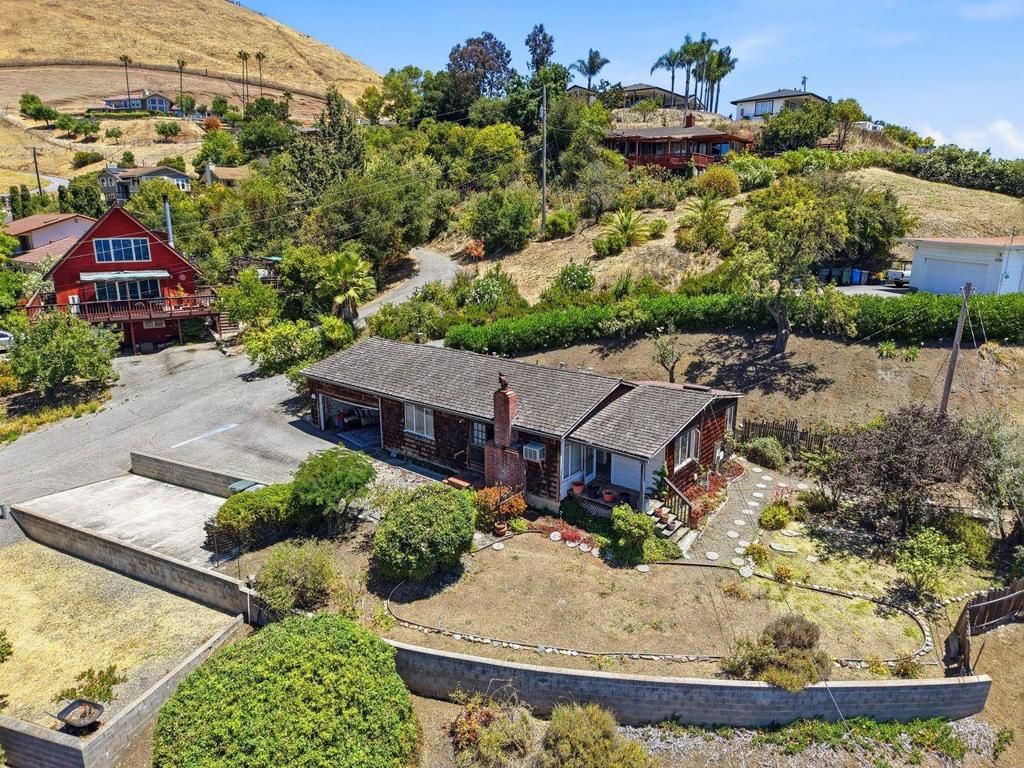 Image 3 of property listing at 15780 Rica Vista Way, San Jose, CA 95127