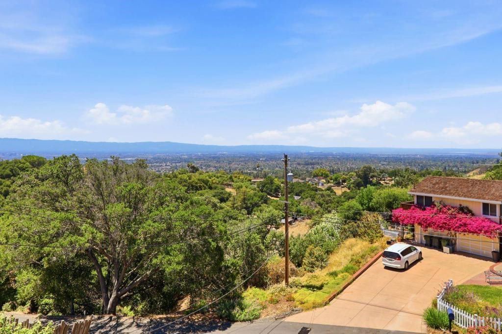 Image 33 of property listing at 15780 Rica Vista Way, San Jose, CA 95127