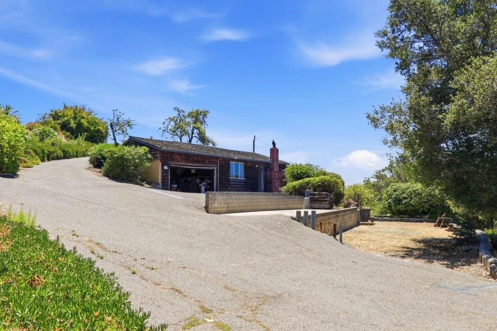 Image 40 of property listing at 15780 Rica Vista Way, San Jose, CA 95127