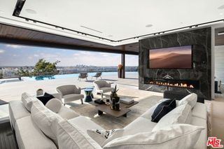 8116 Laurel View Drive, Los Angeles, CA 90069