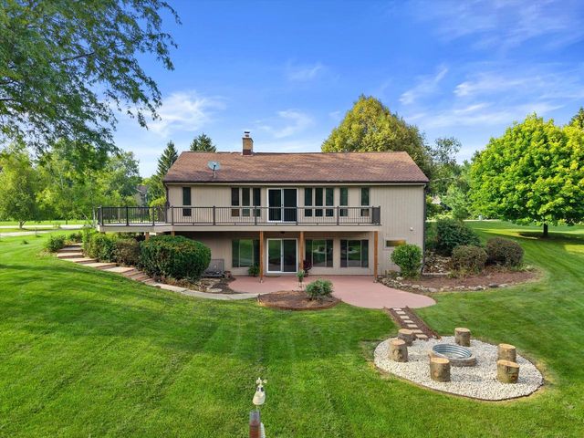 N69W27089 Hickory Chasm DRIVE, Lisbon, WI 53089