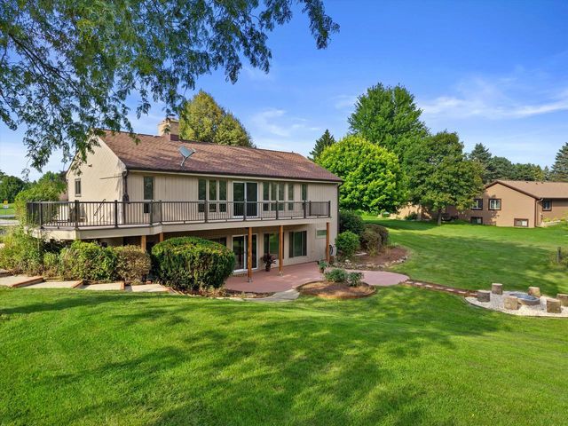 N69W27089 Hickory Chasm DRIVE, Lisbon, WI 53089