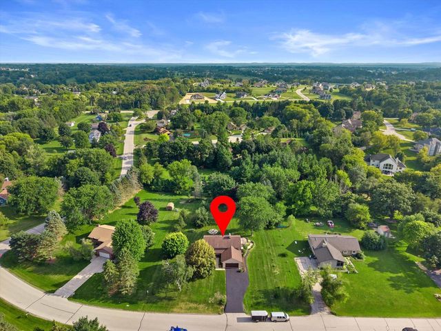 N69W27089 Hickory Chasm DRIVE, Lisbon, WI 53089
