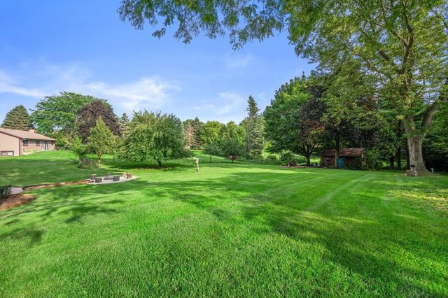 N69W27089 Hickory Chasm DRIVE, Lisbon, WI 53089