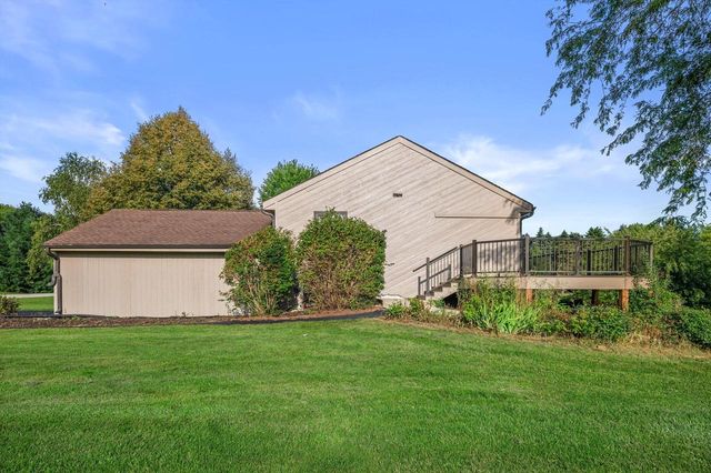 N69W27089 Hickory Chasm DRIVE, Lisbon, WI 53089