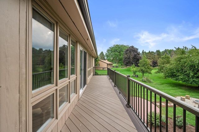 N69W27089 Hickory Chasm DRIVE, Lisbon, WI 53089