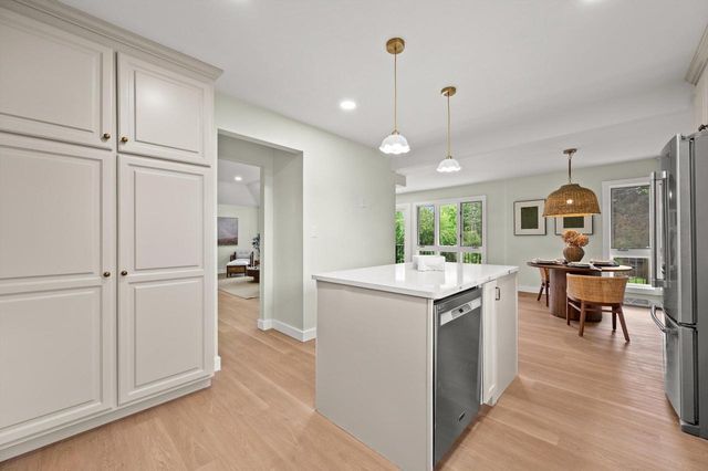 N69W27089 Hickory Chasm DRIVE, Lisbon, WI 53089