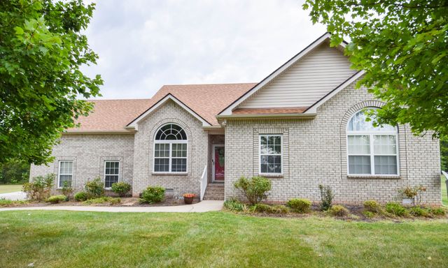 1003 Roland Ct, Cottontown, TN 37048