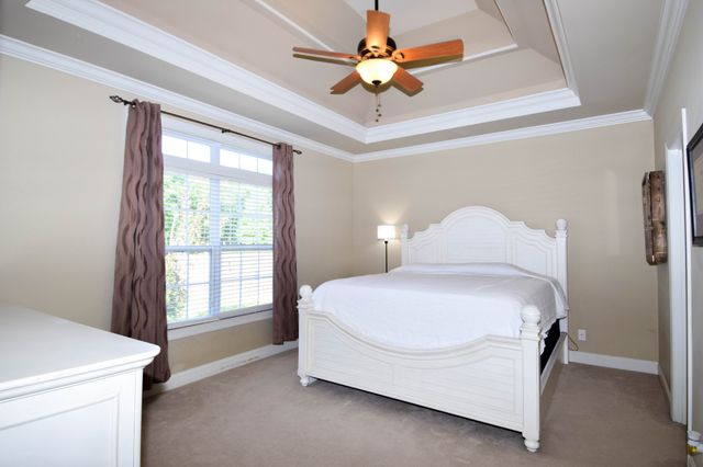1003 Roland Ct, Cottontown, TN 37048