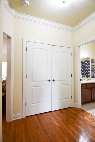 1003 Roland Ct, Cottontown, TN 37048
