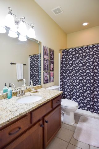 1003 Roland Ct, Cottontown, TN 37048