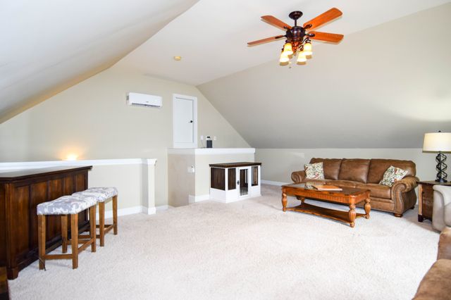 1003 Roland Ct, Cottontown, TN 37048