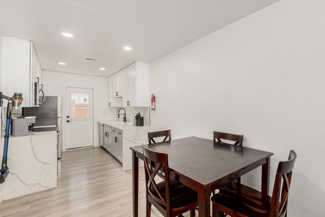 6622 E Avalon Drive 1, Scottsdale, AZ 85251